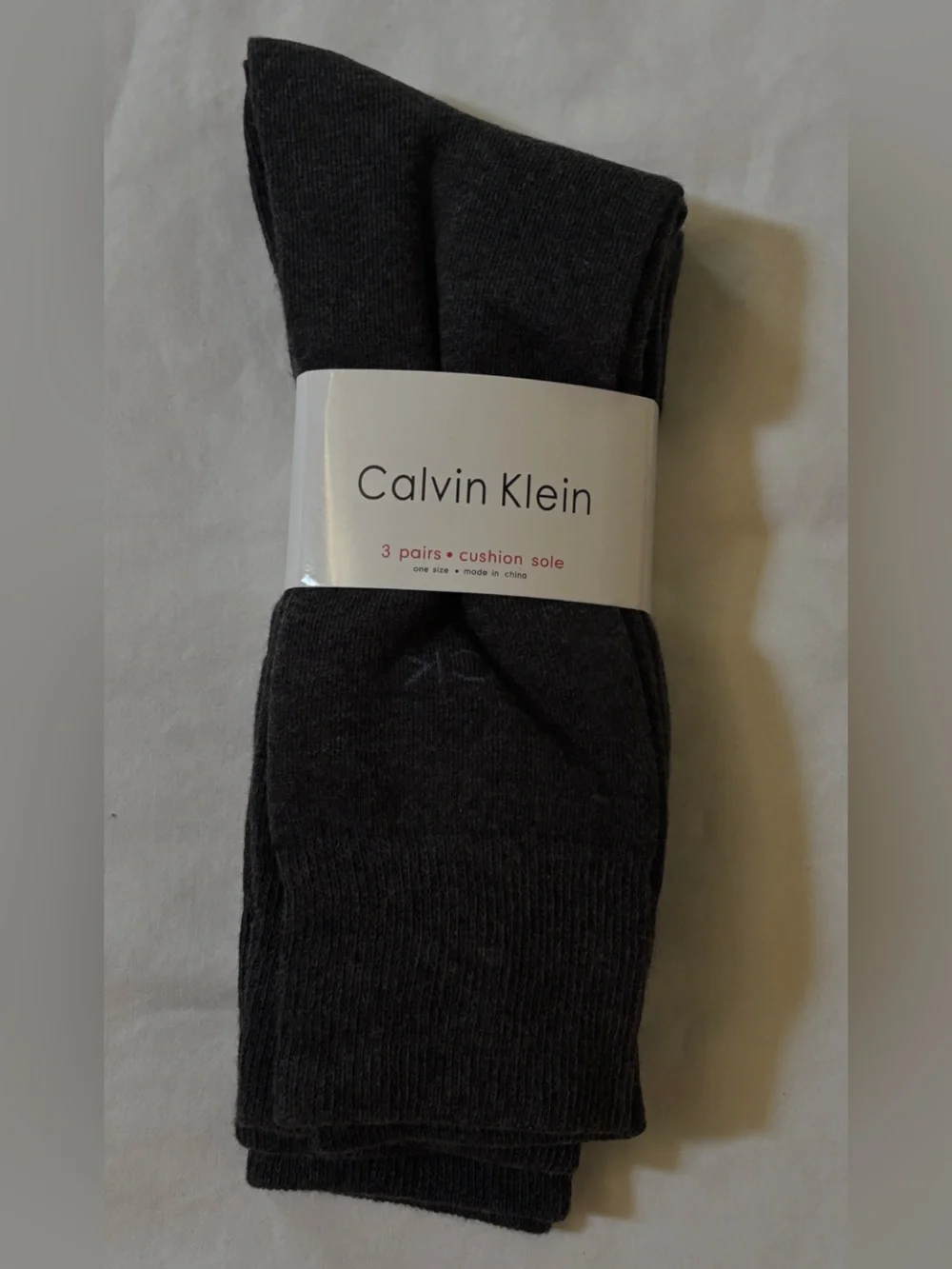 Calvin Klein Men’s 12 Pair Cushion Sole Crew Socks Black Gray Assorted New